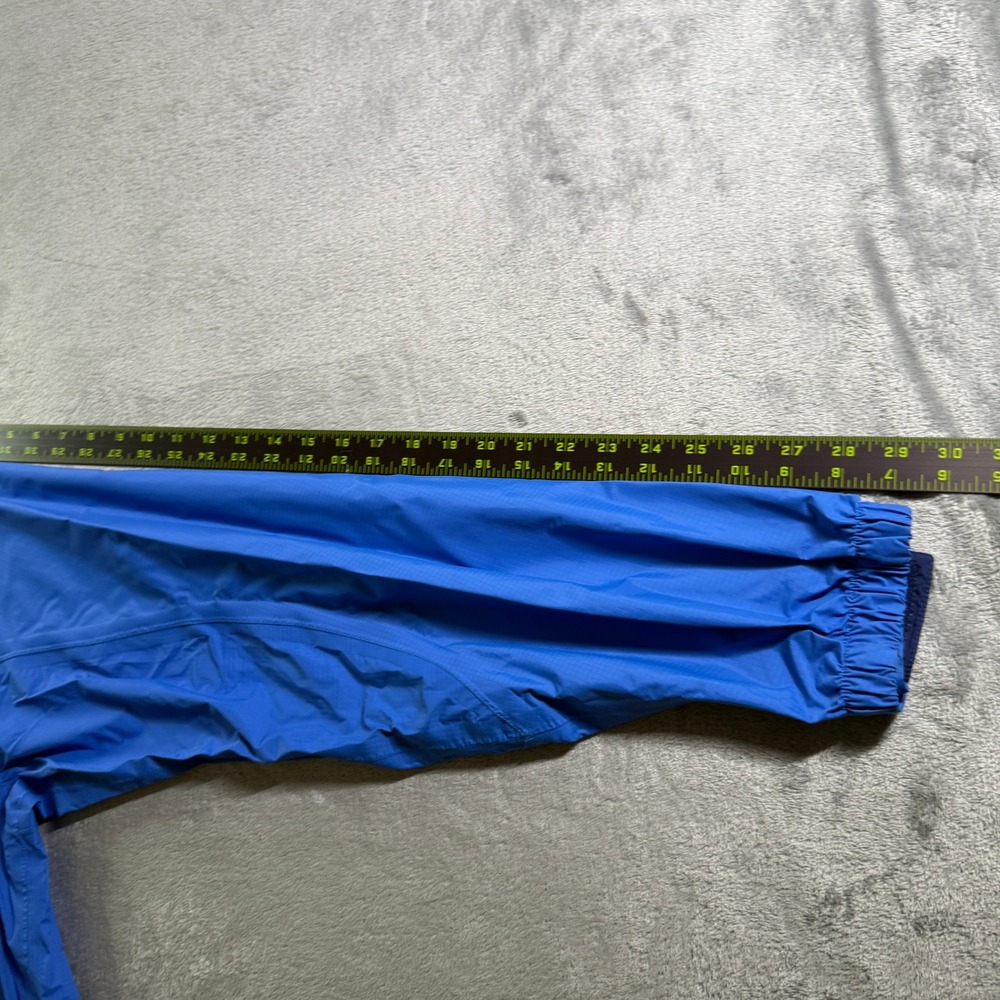 LL Bean Men's XL Blue Lightweight Hooded Rain Jacket Coat (read) - Picture 10 of 11